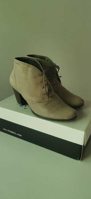 Боти естествена кожа