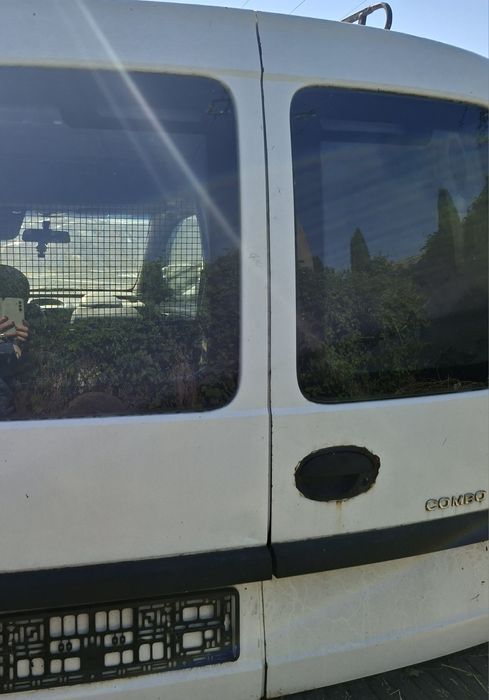 Opel Combo de piese
