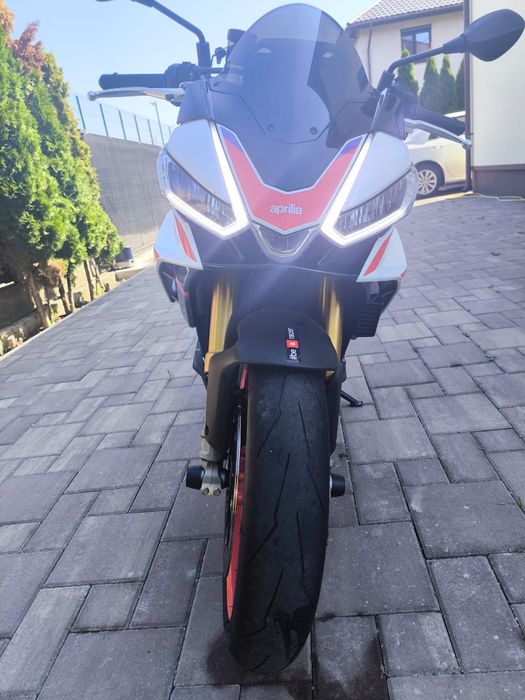 Aprilia Tuono 1100 V4 Factory Speedwhite