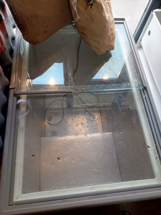 Продам морозильник