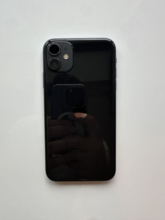 iPhone 11 128GB, condiție foarte bună