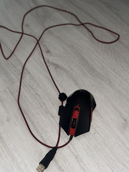 Mouse Gaming Redragon Centrophorus / Pegasus Negru-Roșu (Stare Bună)