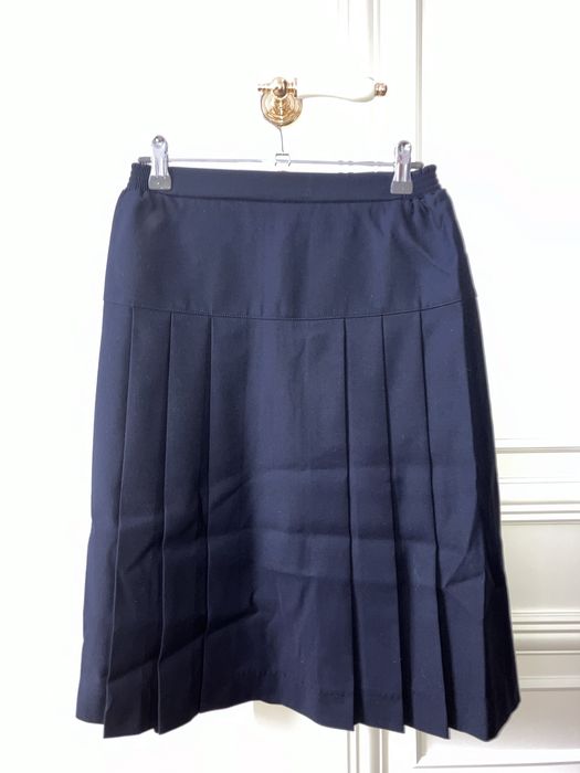 Продается форма НИШ д/девочки