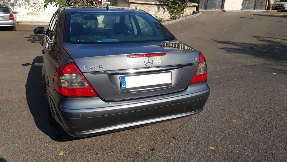 Vând mercedes E Class w211 - E220 facelift 170CP!