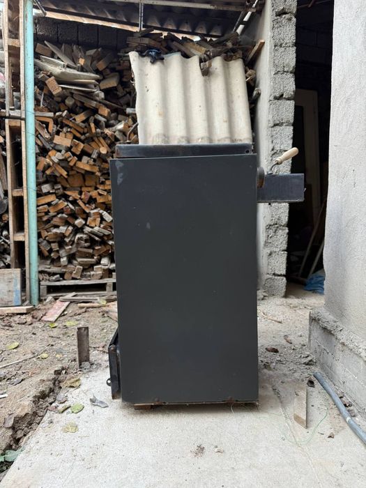 Котел твердотопливный