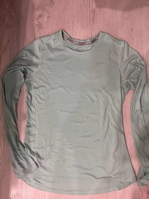 Nike спортна блуза S/M светлосиня спортна блуза