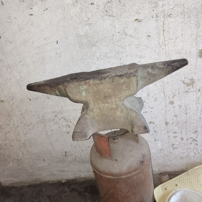 Наковальня советская