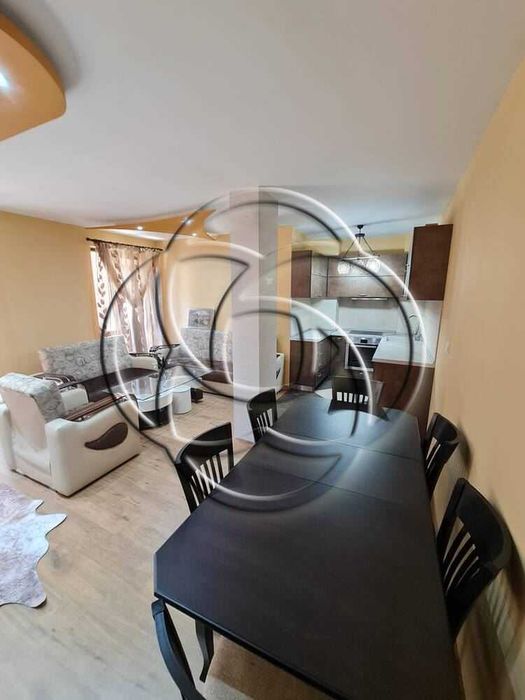 Нов тристаен апартамент с паркинг пред блока