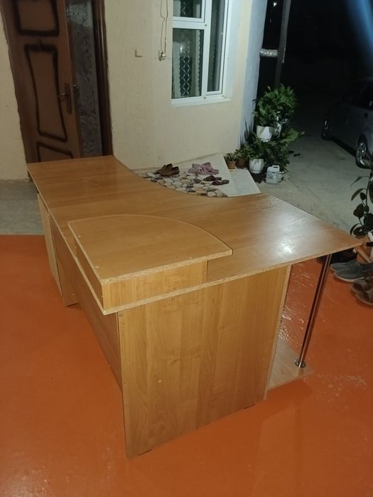 Компьютерный стол