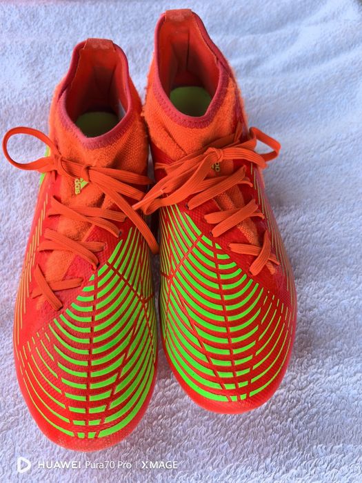 Бутонки adidas номер 40 2/3 стелка 25,5см в перфектно състояние