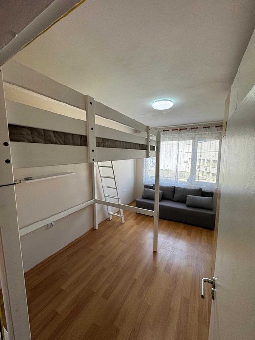 Дава се под наем Тристаен апартамент в Велико Търново, Център - 100 кв.м за 408 € - Снимка #9