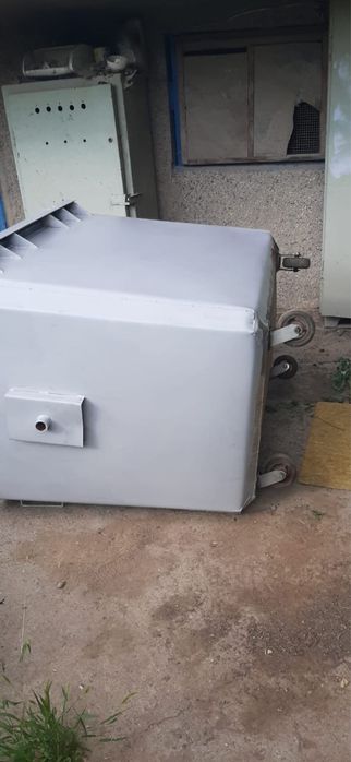 Мусорный контейнер