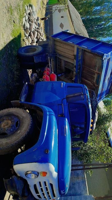 Зил самосвал холати аъло нархи 8000 келишамиз