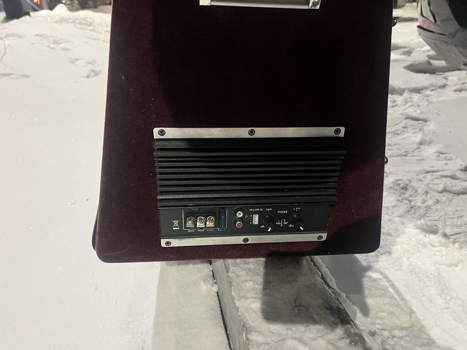 Колонка саббуфер