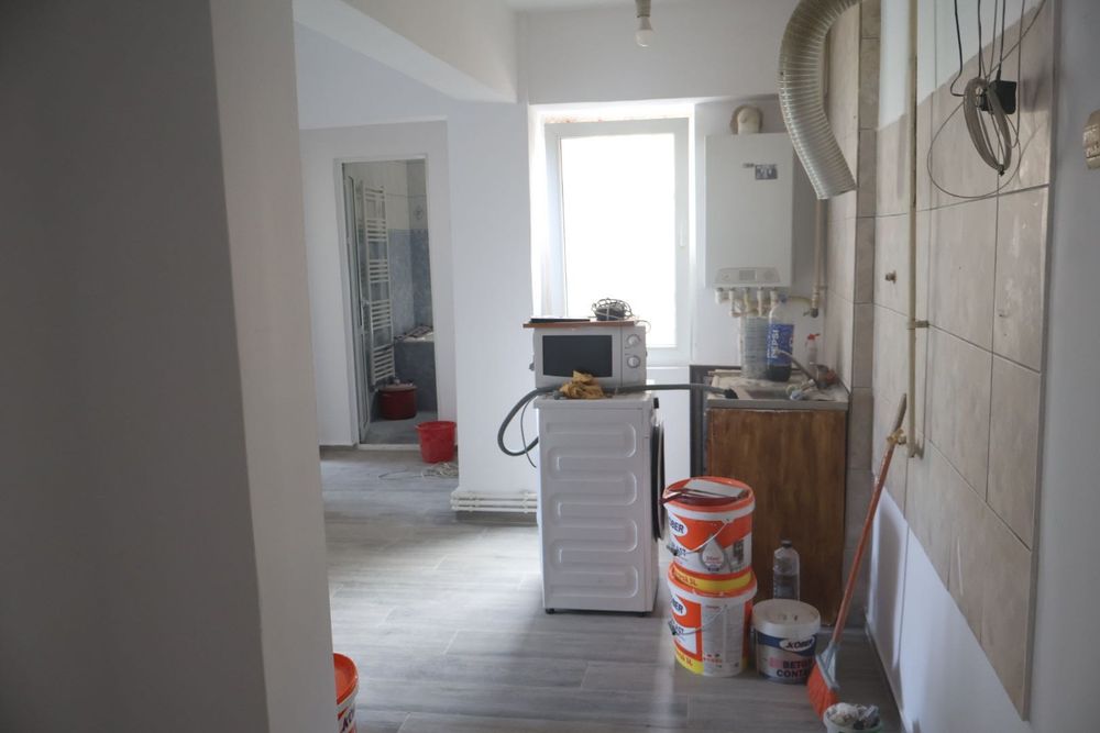 APARTAMENT 4 CAMERE DE VÂNZARE – Strada :TABEREI, bl: W NORD, turnu magurele