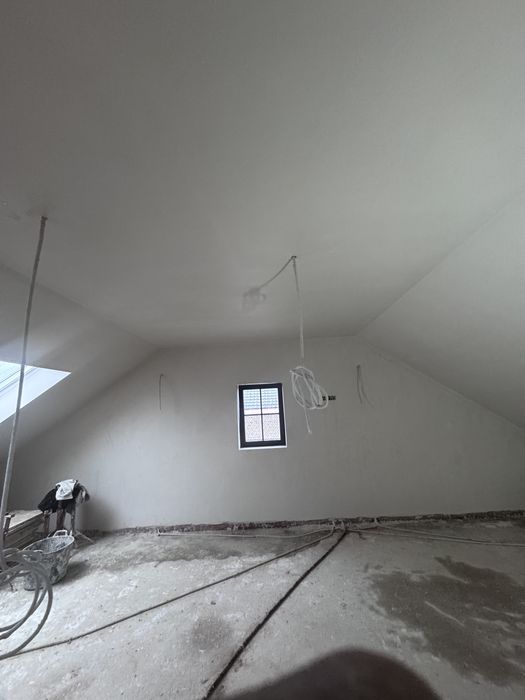 Execut Tencuială Mecanizată