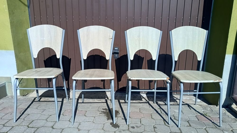 Vând set de 4 scaune de la Jysk