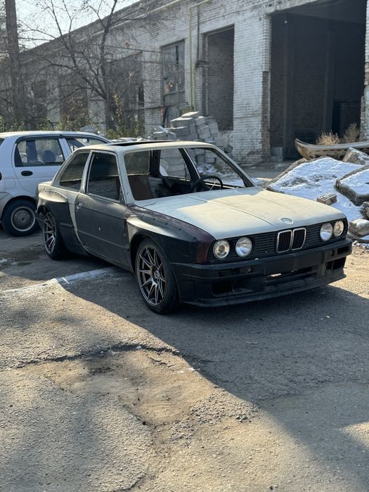 Bmw e30 kupe sotiladi Mator b/n