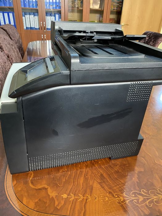 Принтер новый HP Laser