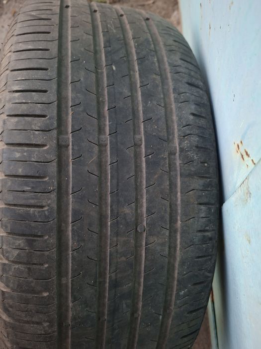 Продам шины 235/55/18 континенталь