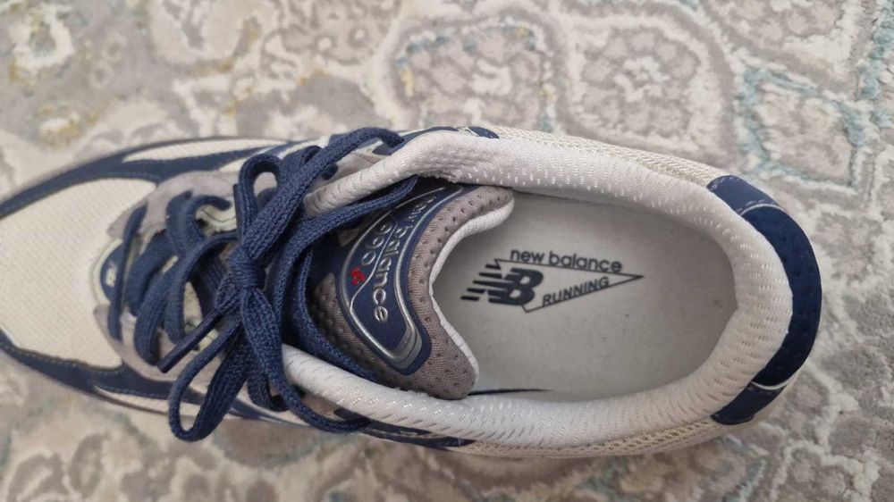 Кроссовки New Balance 990v6