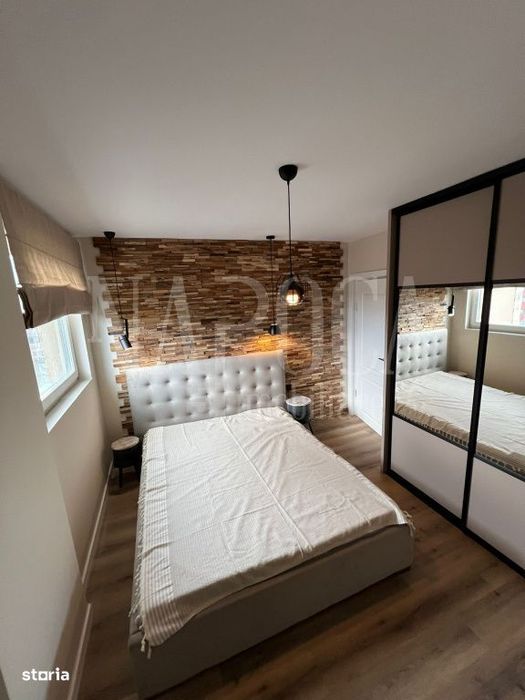 Apartament 3 camere de vanzare in Floresti