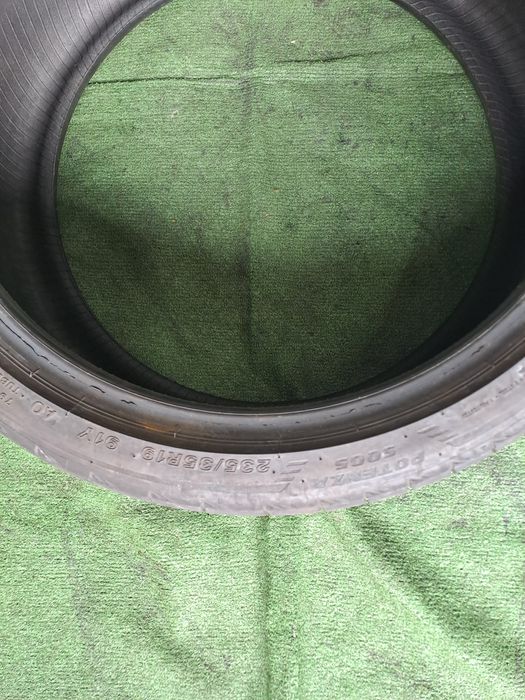 235 35 19 vara Bridgestone