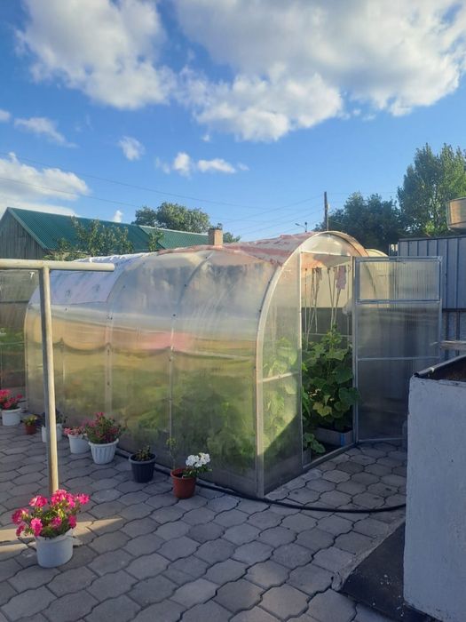 Продается полдома