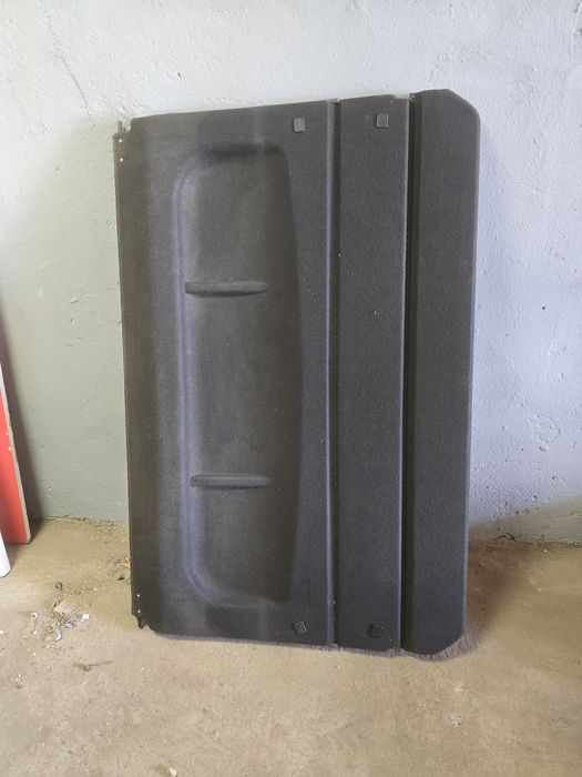 Задния полка Приора универсал