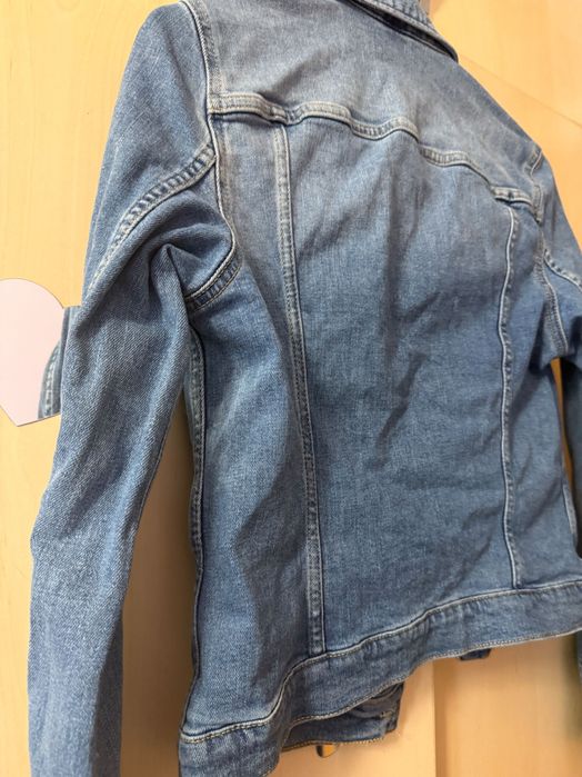 Geaca din denim - perfectă pentru primăvară