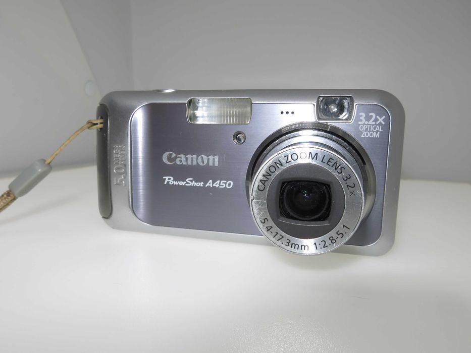 Canon PowerShot A450 компакен цифров фотоапарат, дигитална камера, в чудесно състояние - работи отлично!
