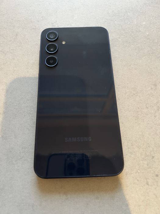 Galaxy A 35 5G продам срочно