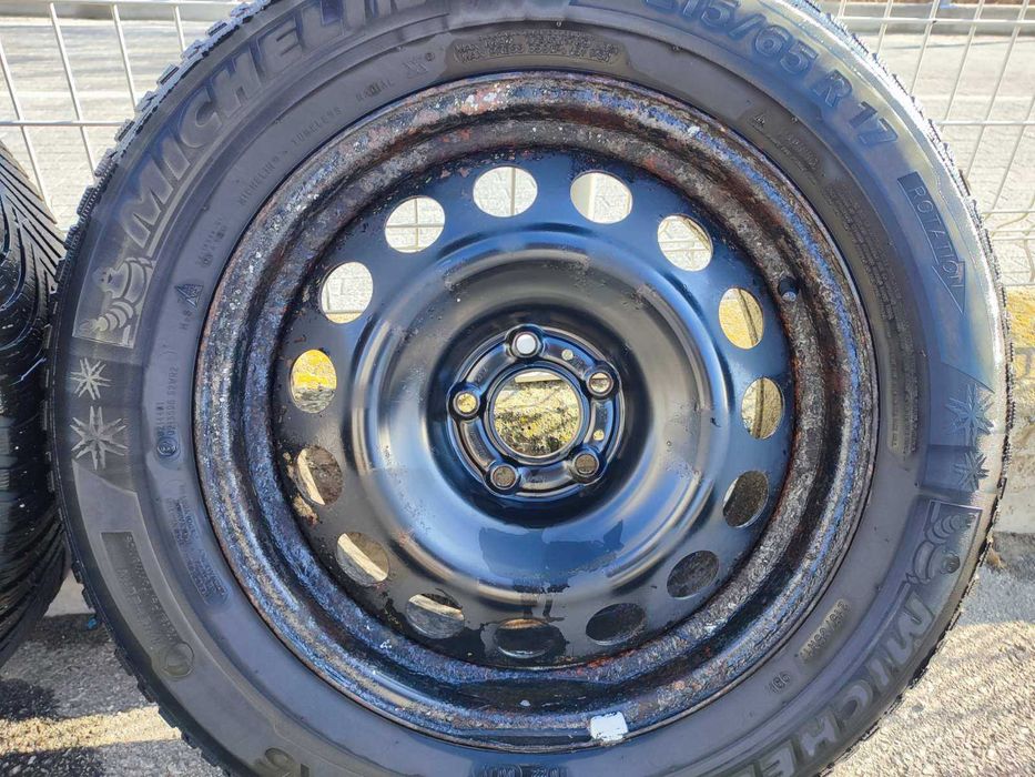250 - 4бр. Стоманени джанти 17'' 5x108 с гуми 215/65R17 Opel