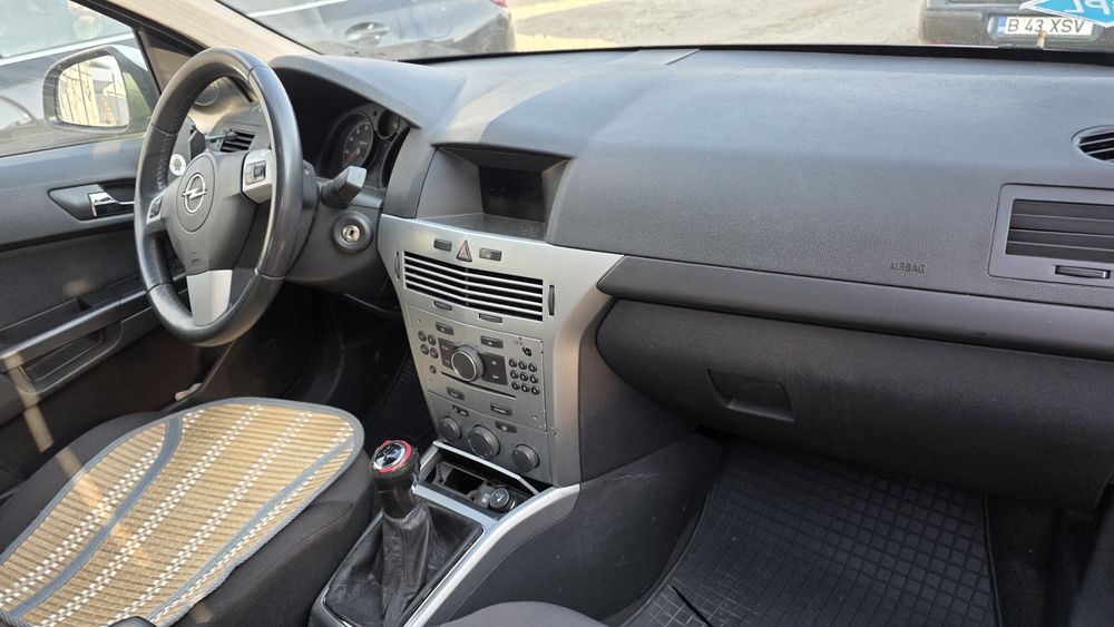 OPEL ASTRA H, 2012, pilot automat, AC, GPL, Benzină + GPL