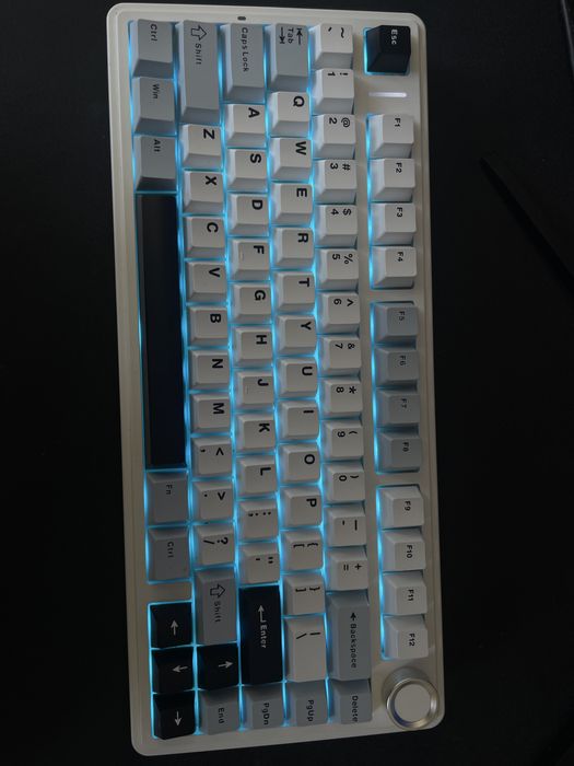 Беспроводная механическая клавиатура Aula F75, белая, почти новая