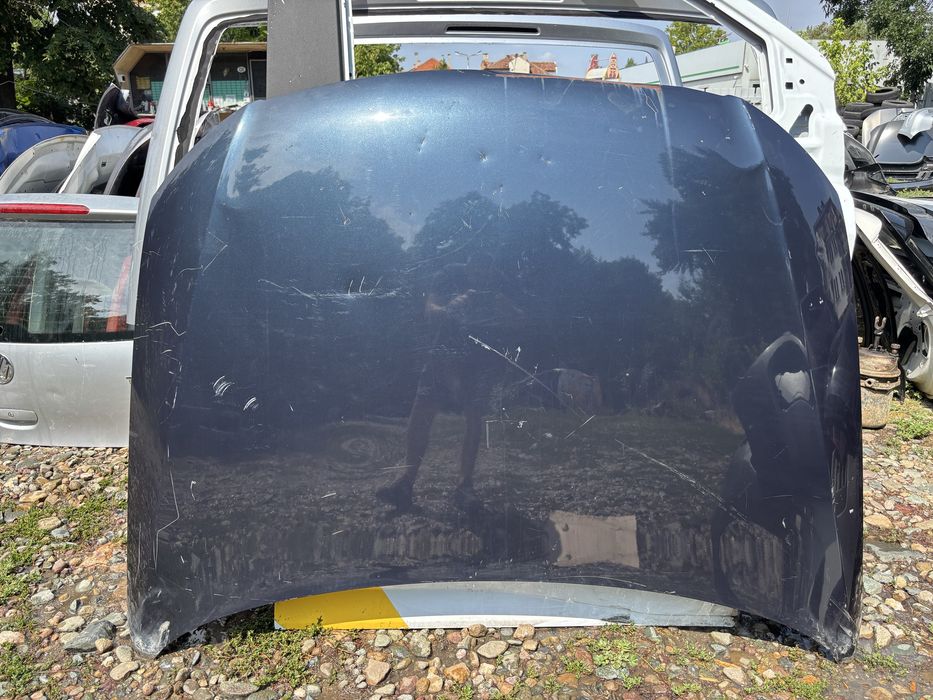 Капак VW Passat B6