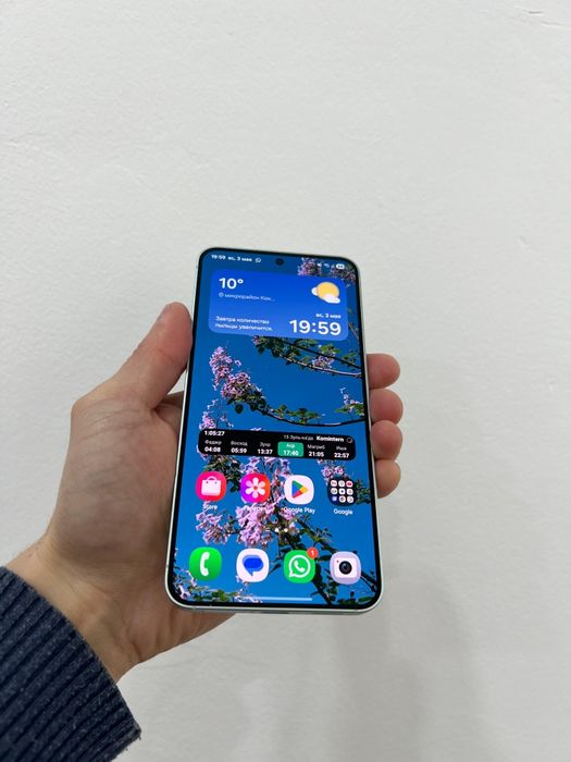 Samsung s25 . . .