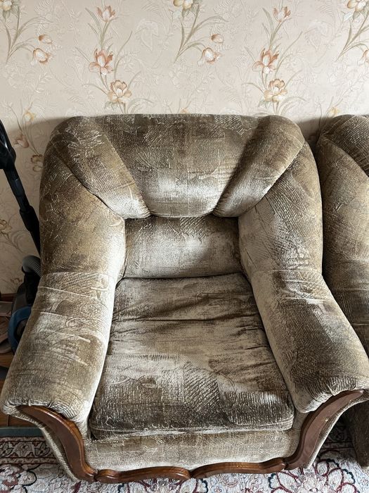 Диван и кресло самовызов