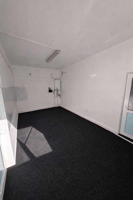 spatiu comercial servicii