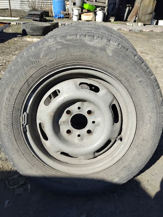 Продам шины с дисками R13