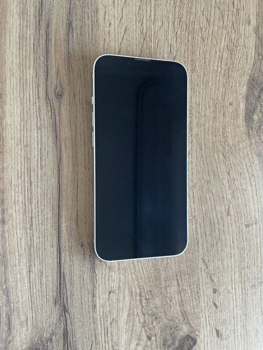 Продам Iphone 13 в идеальном состояние
