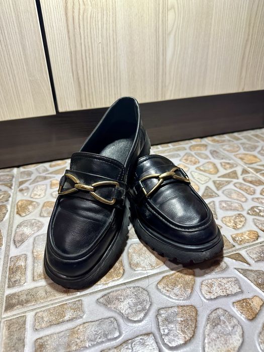 Классичиские туфли для девочек