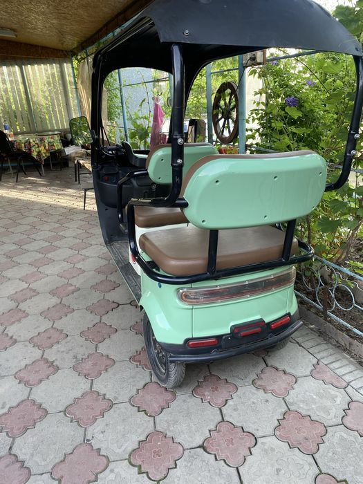 Продам трицикл с крышей