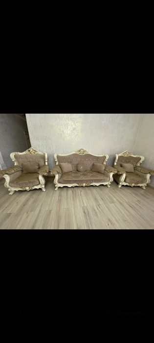 Продам диван 2 кресла