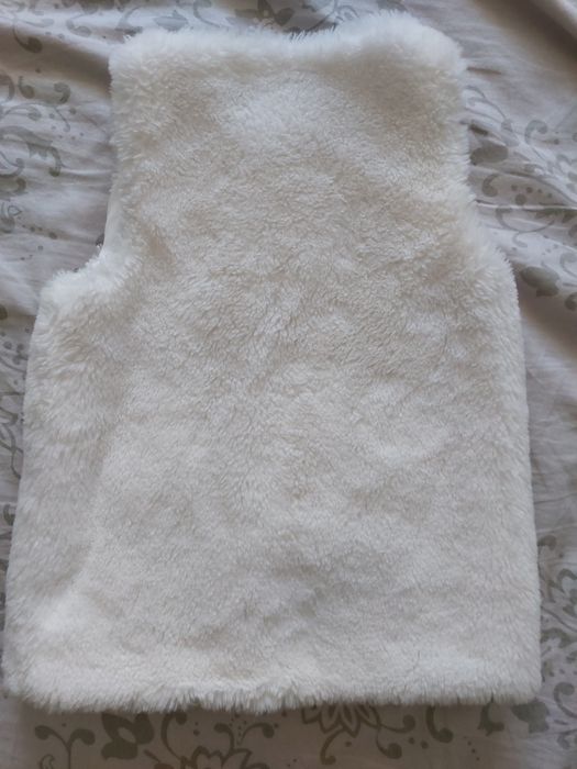 Vand vesta fetita 104