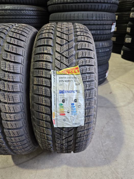 225/40/19 PIRELLI 2бр
