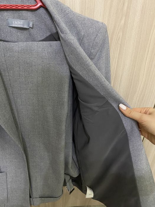 Женский костюм