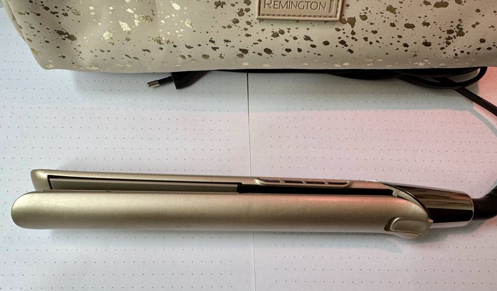 Placa de indreptat parul Advanced Colour Protect S8605