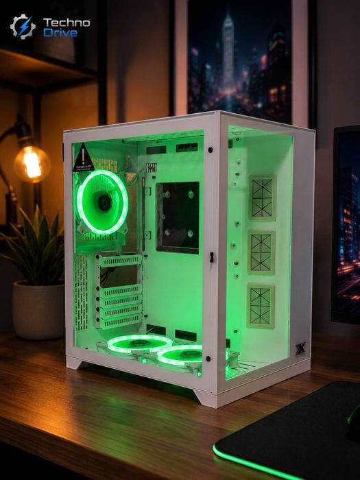 !Xigmatek White Panoramic Case