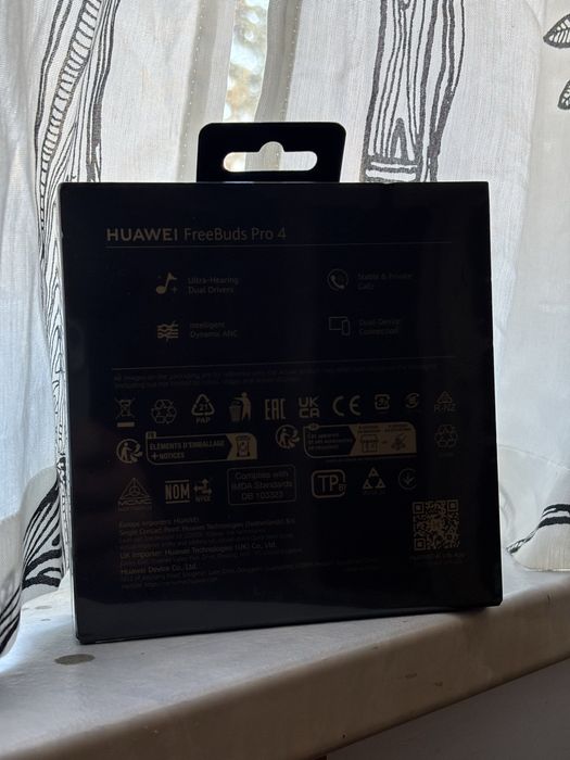 Безжични слушалки HUAWEI Freebuds pro 4